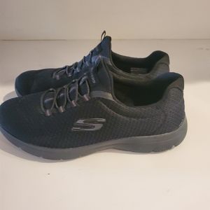 Skechers Memory Foam widefit